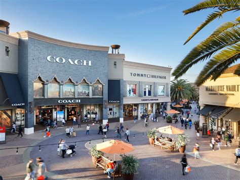 best luxury outlet stores.